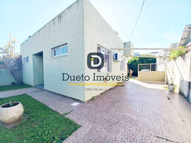 #1321 - Casa para Venda em Santa Maria - RS